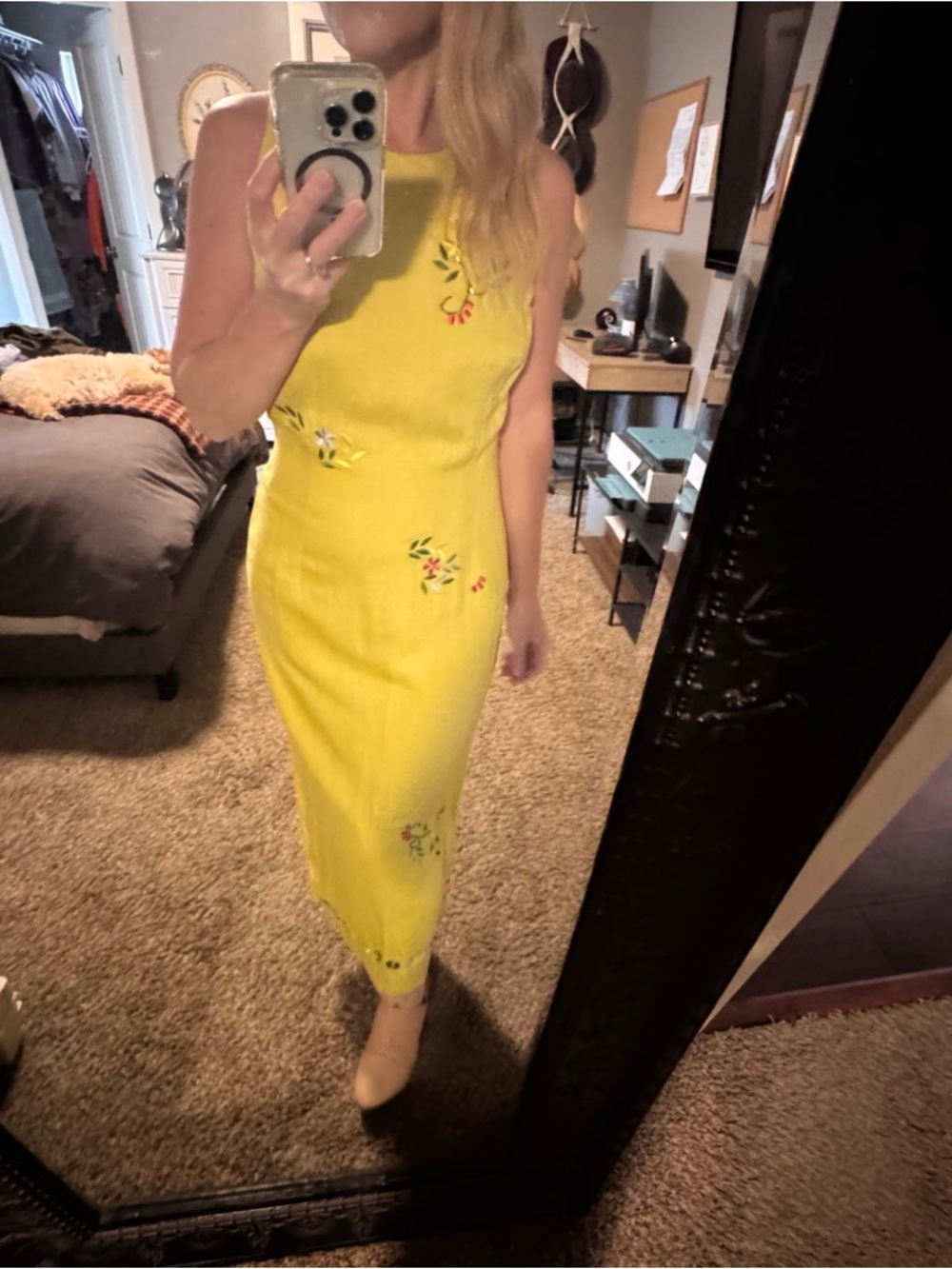 Donna Morgan Yellow Sleeveless Embroidered Maxi Dress
